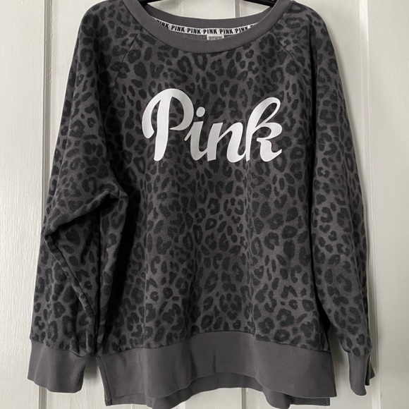 PINK Victoria's Secret Tops - PINK sweatshirt